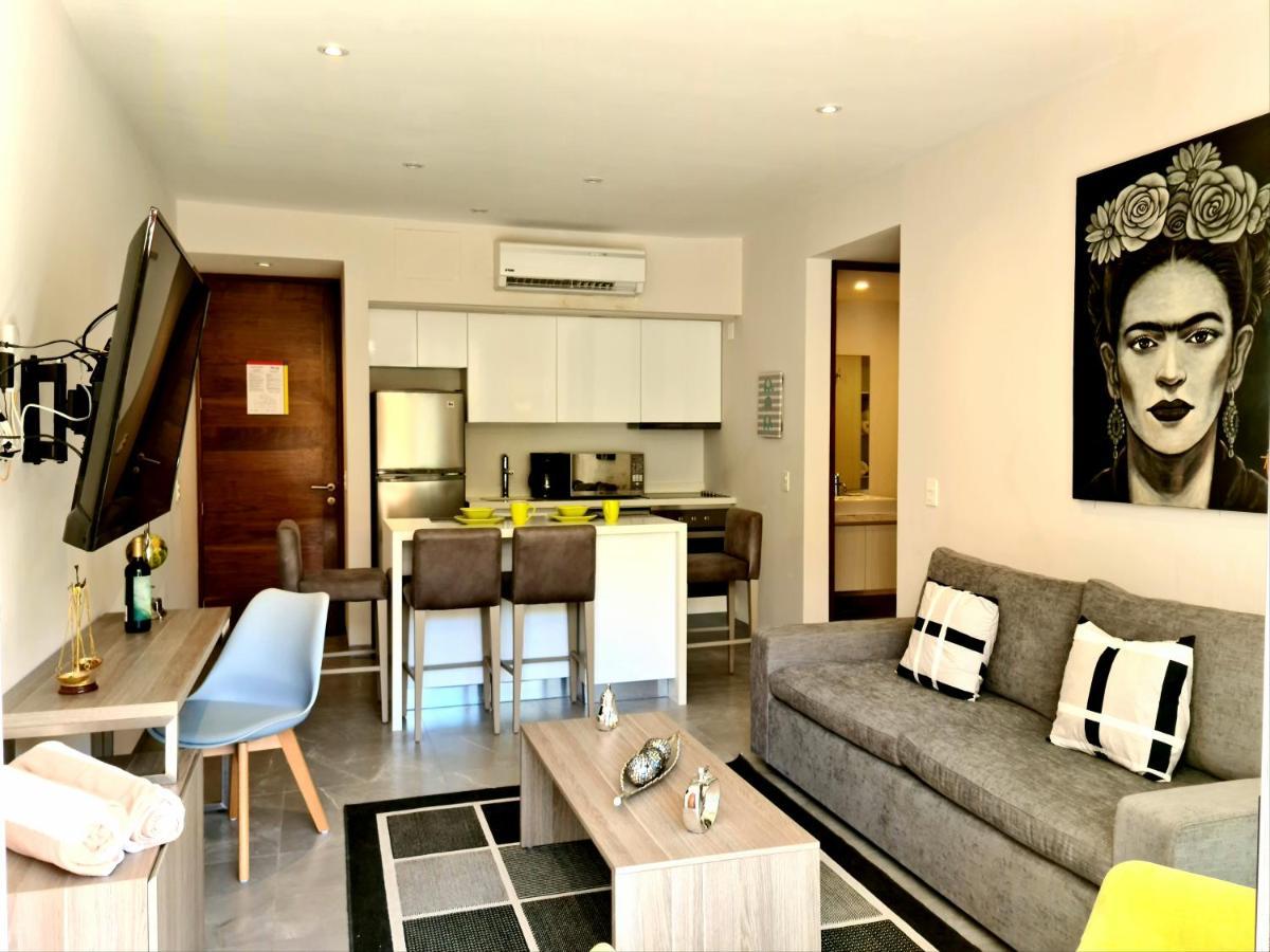 Discover Playa Del Carmen From The Gallery Condos Steps To The Beach Kültér fotó