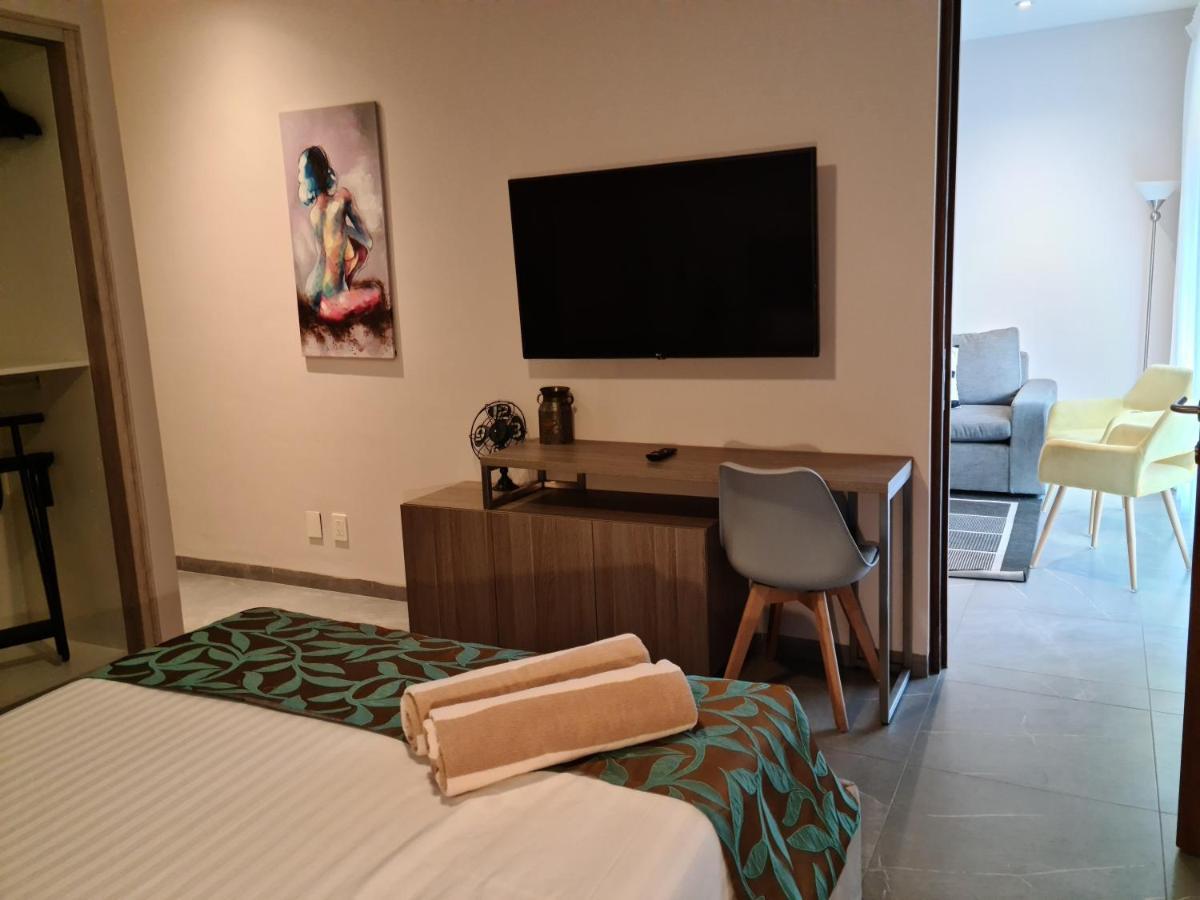Discover Playa Del Carmen From The Gallery Condos Steps To The Beach Kültér fotó